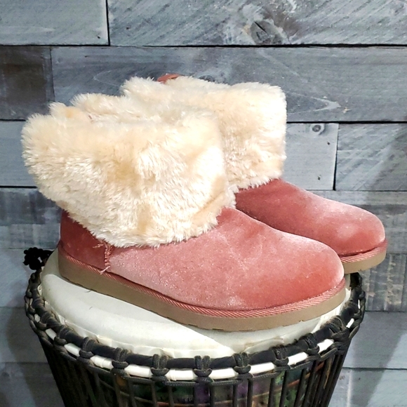 Shoes - PINK BLUSH FAUX FUR WARM AND COZY WINTER BOOTS